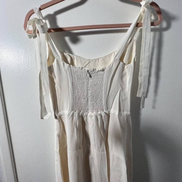 Reformation Bess Dress in Ivory - Picture 8 of 16